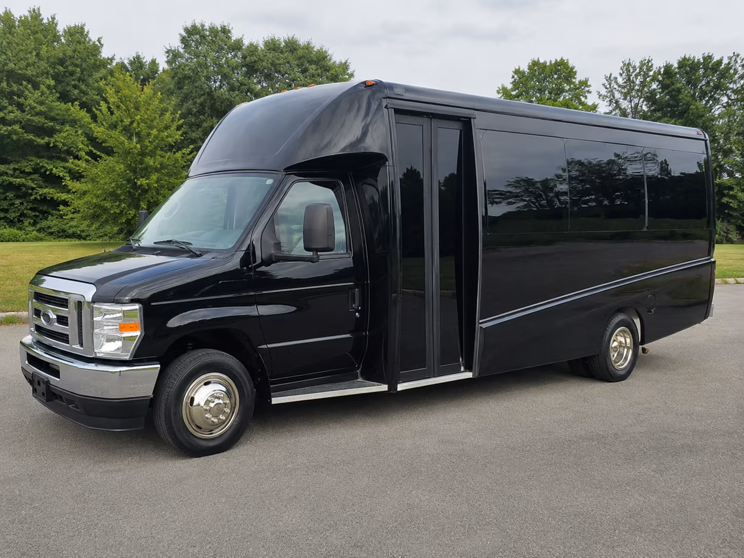 charter bus rentals for clemson high school prom groups
